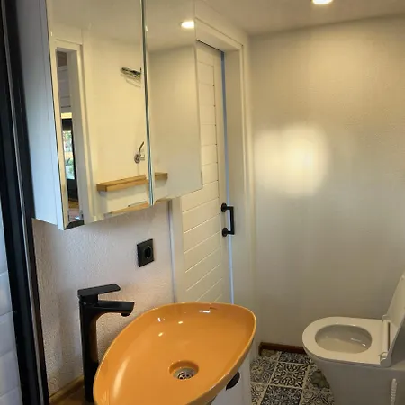 Tiny Hotel *